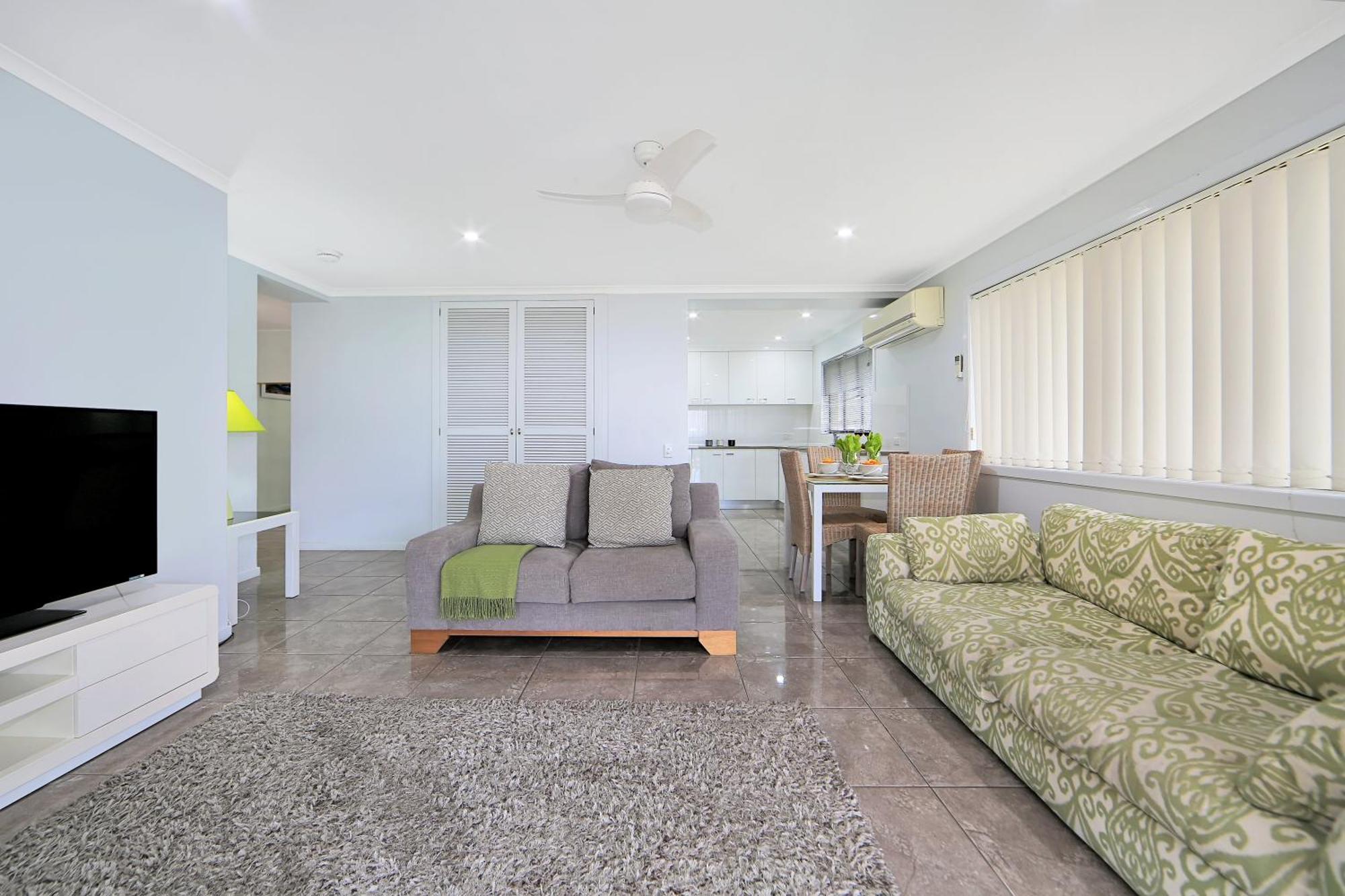 Nautilus Beachside Apartments Bargara Bilik gambar