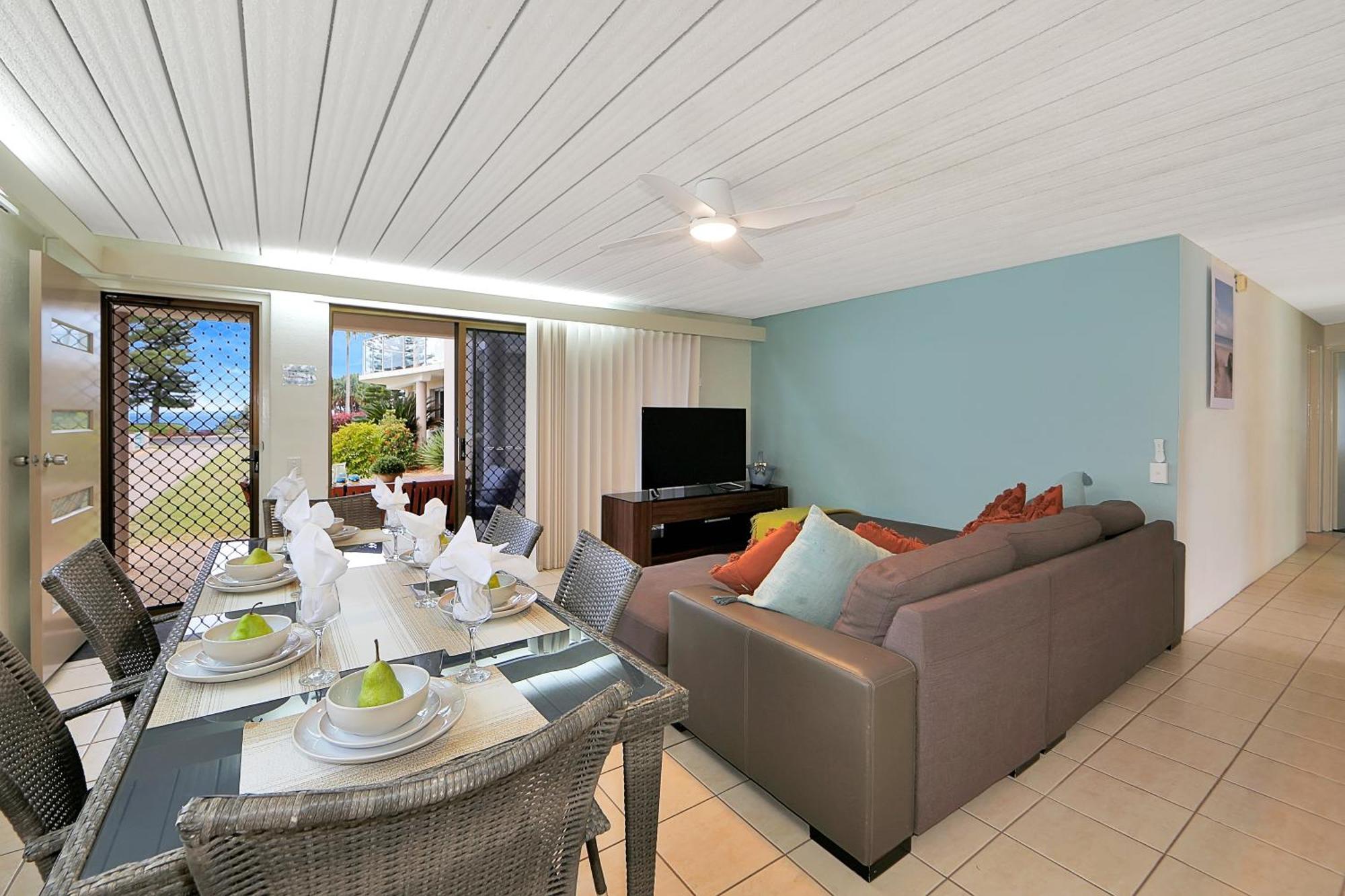 Nautilus Beachside Apartments Bargara Bilik gambar