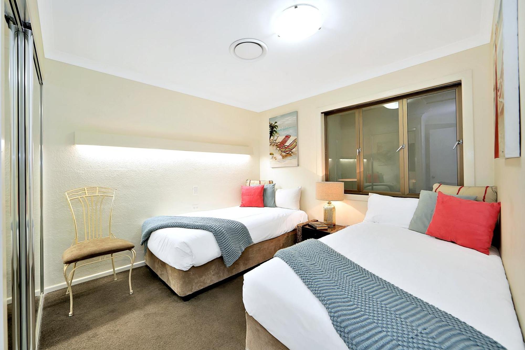 Nautilus Beachside Apartments Bargara Bilik gambar