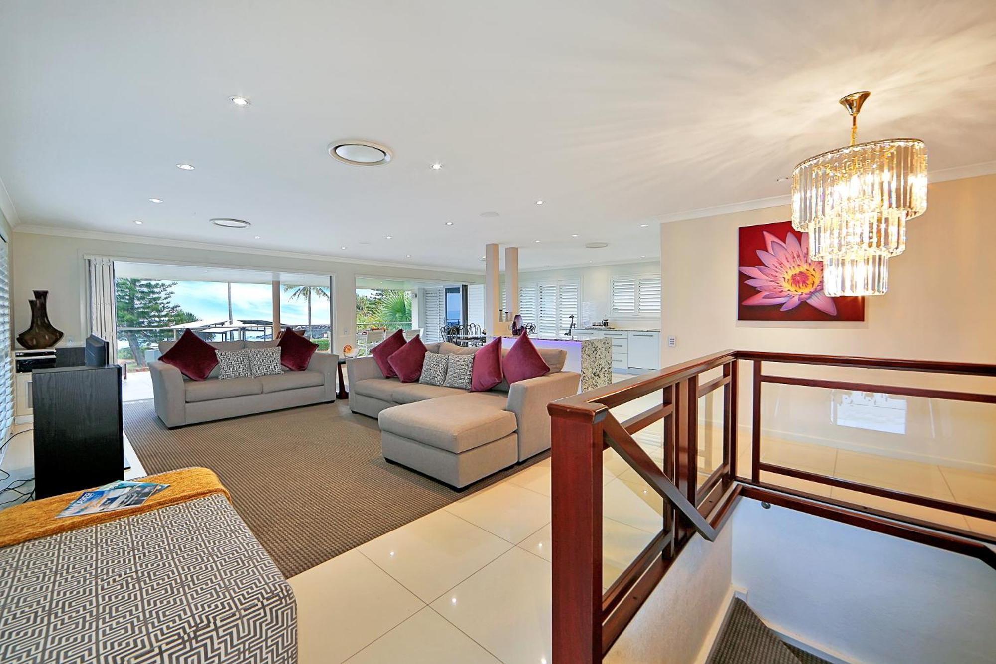 Nautilus Beachside Apartments Bargara Bilik gambar